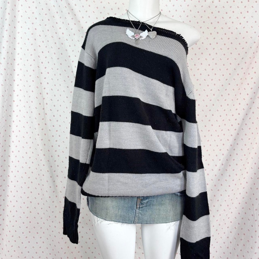 y2k black gray striped knit sweater oversized vintage